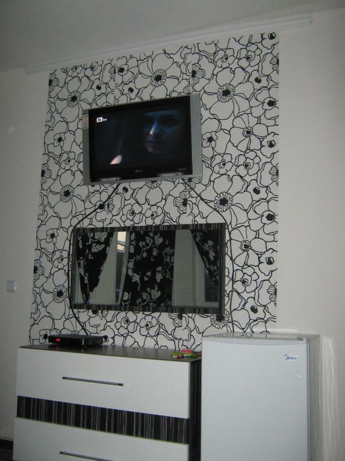 Black&White Studio Primorsko Bagian luar foto